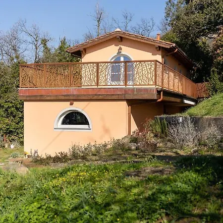 Bellandi Farm stay *