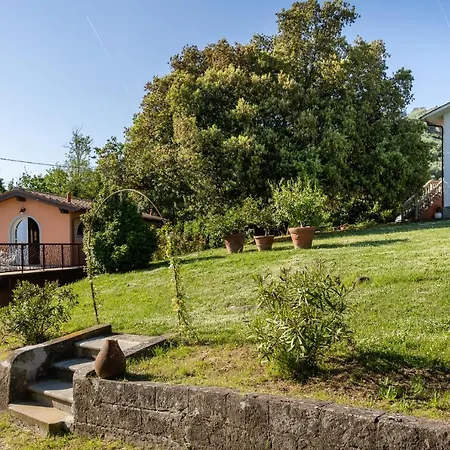 Bellandi Farm stay *